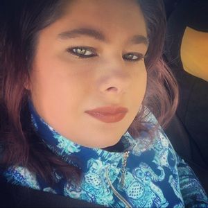 Meet your Posher, Annie